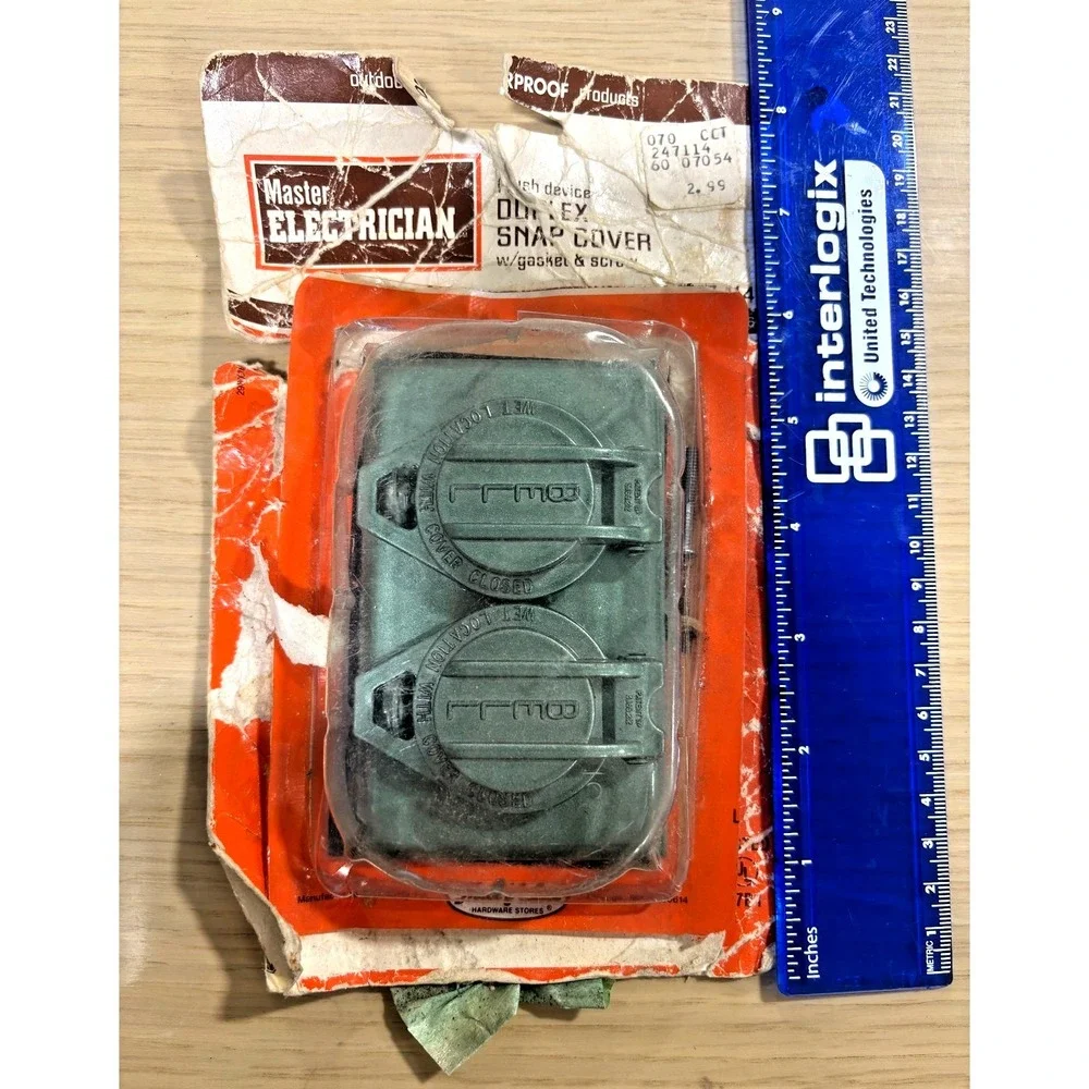 Vintage Master Electrician Duplex Snap Cover Weatherproof Outlet Cover